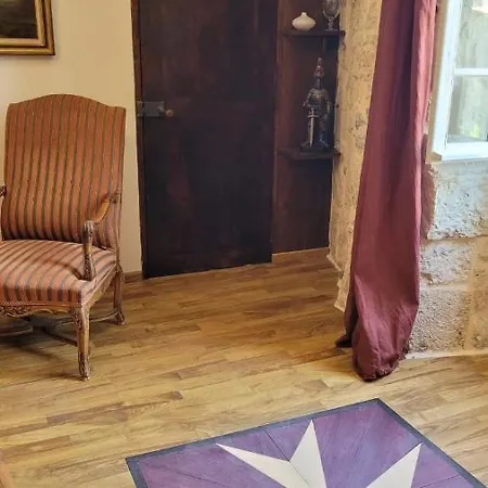 Frühstückspension Commanderie Templiere De D'herault 3*