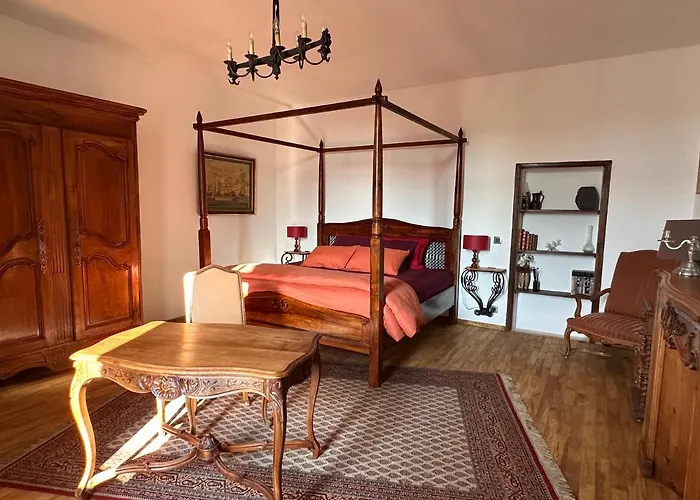 Bed & Breakfast Commanderie Templière De D'hérault